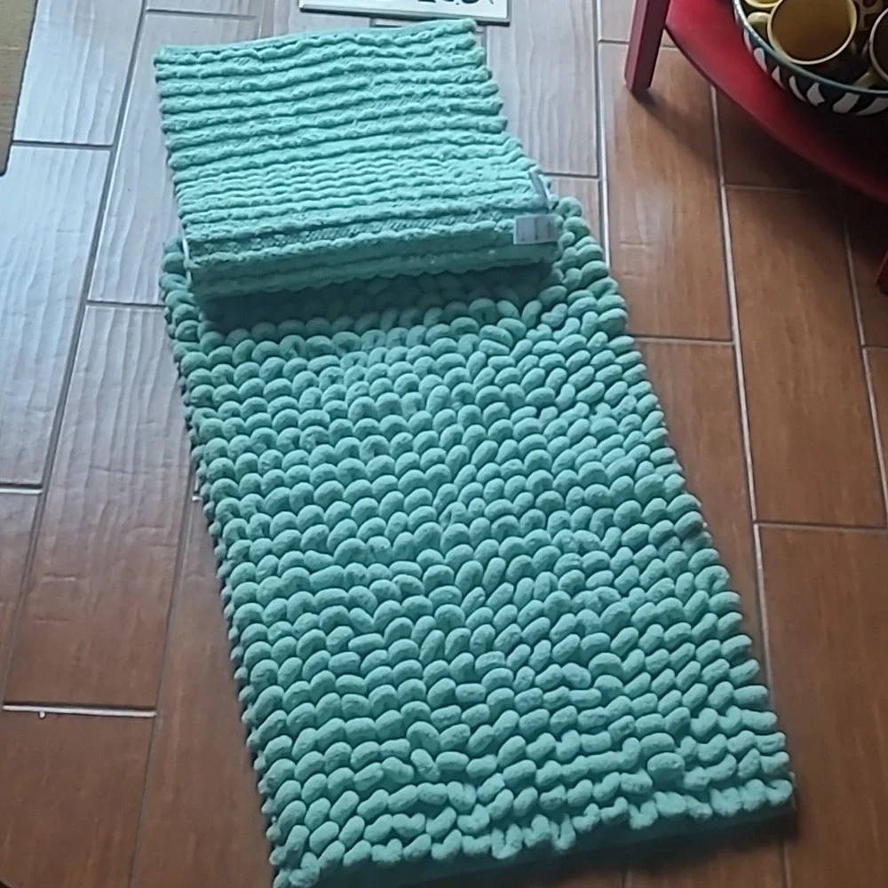 Aston & Vailla Chenille Bath Mat Set